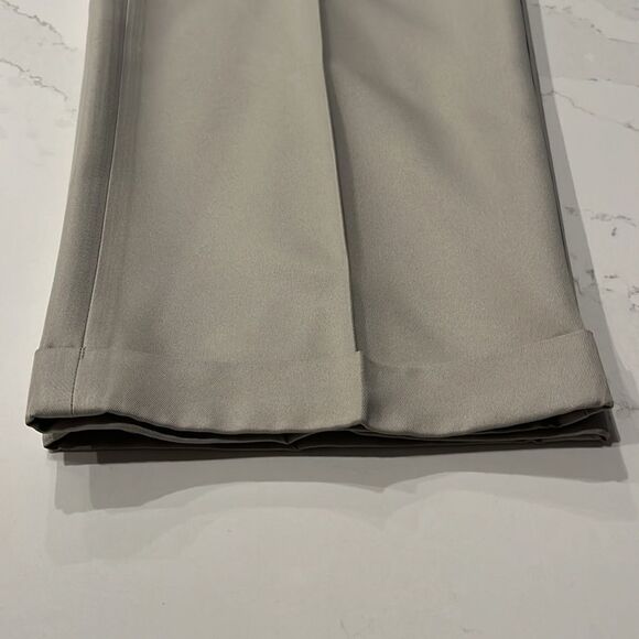 Men's Roundtree & Yorke Easy Care Tan Slacks - Picture 9 of 9